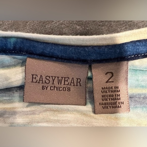 Easywear by Chico’s multicolor pull over V-neck top size 2/12 - Picture 4 of 6